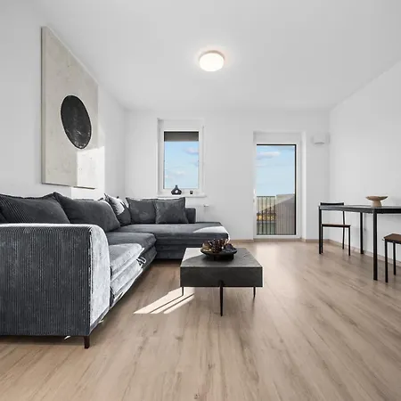 Modern 2-bedroom In The Heart Of Apartmán *