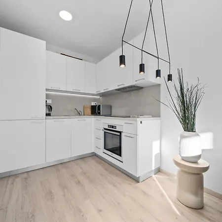 Modern 2-bedroom In The Heart Of Apartamento Bratislava