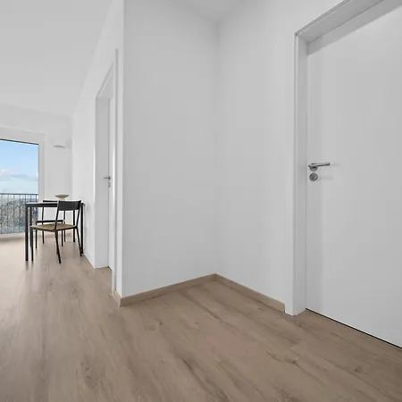 Modern 2-bedroom In The Heart Of Apartamento Bratislava