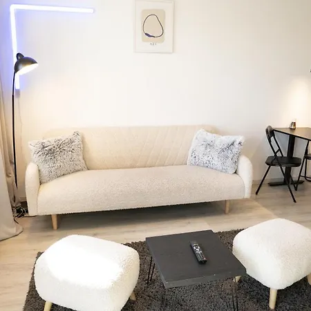 Apartamento Modern 2-bedroom In The Heart Of Bratislava