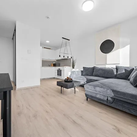 Lejlighed Modern 2-bedroom In The Heart Of *